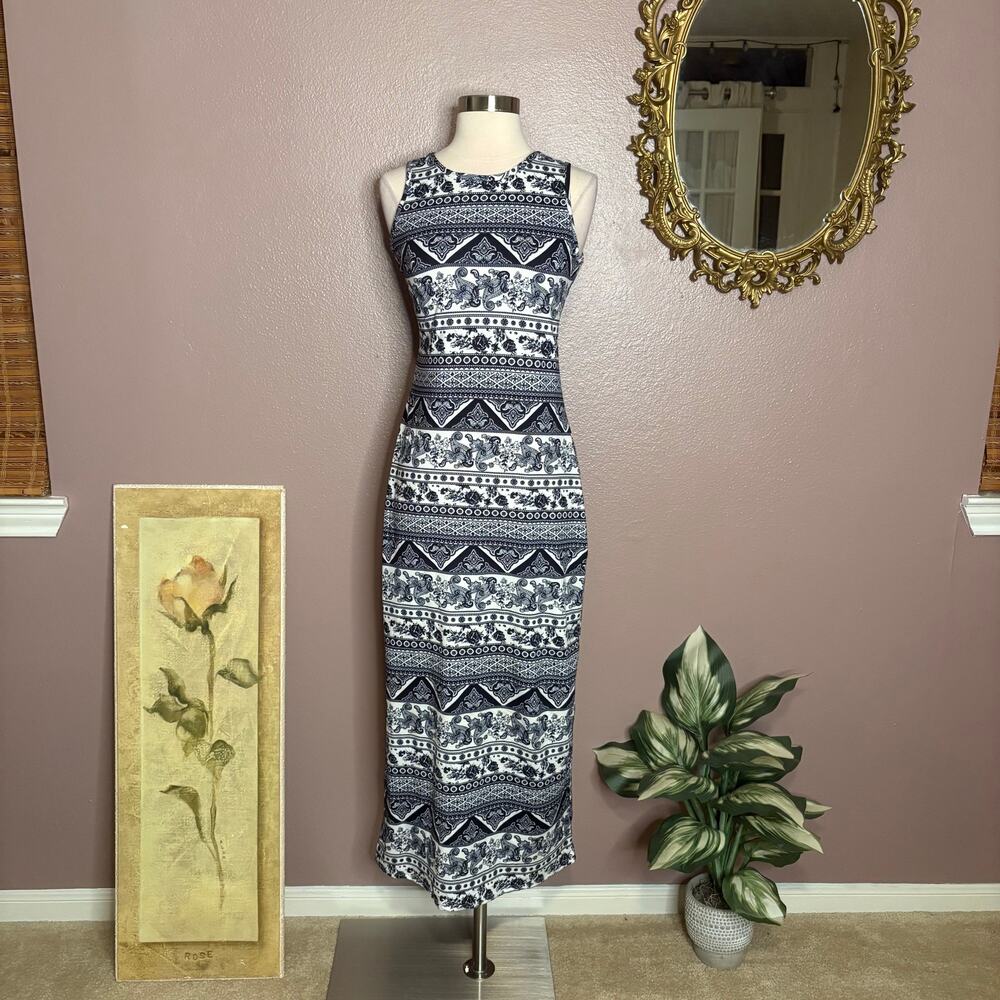 Discreet USA Maxi Dress –‎ Small, Black White Boho Tribal Print Sleeveless
